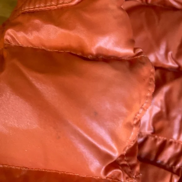 Moncler Puffer Coat with coyote Fur Trim - Picture 4 of 14